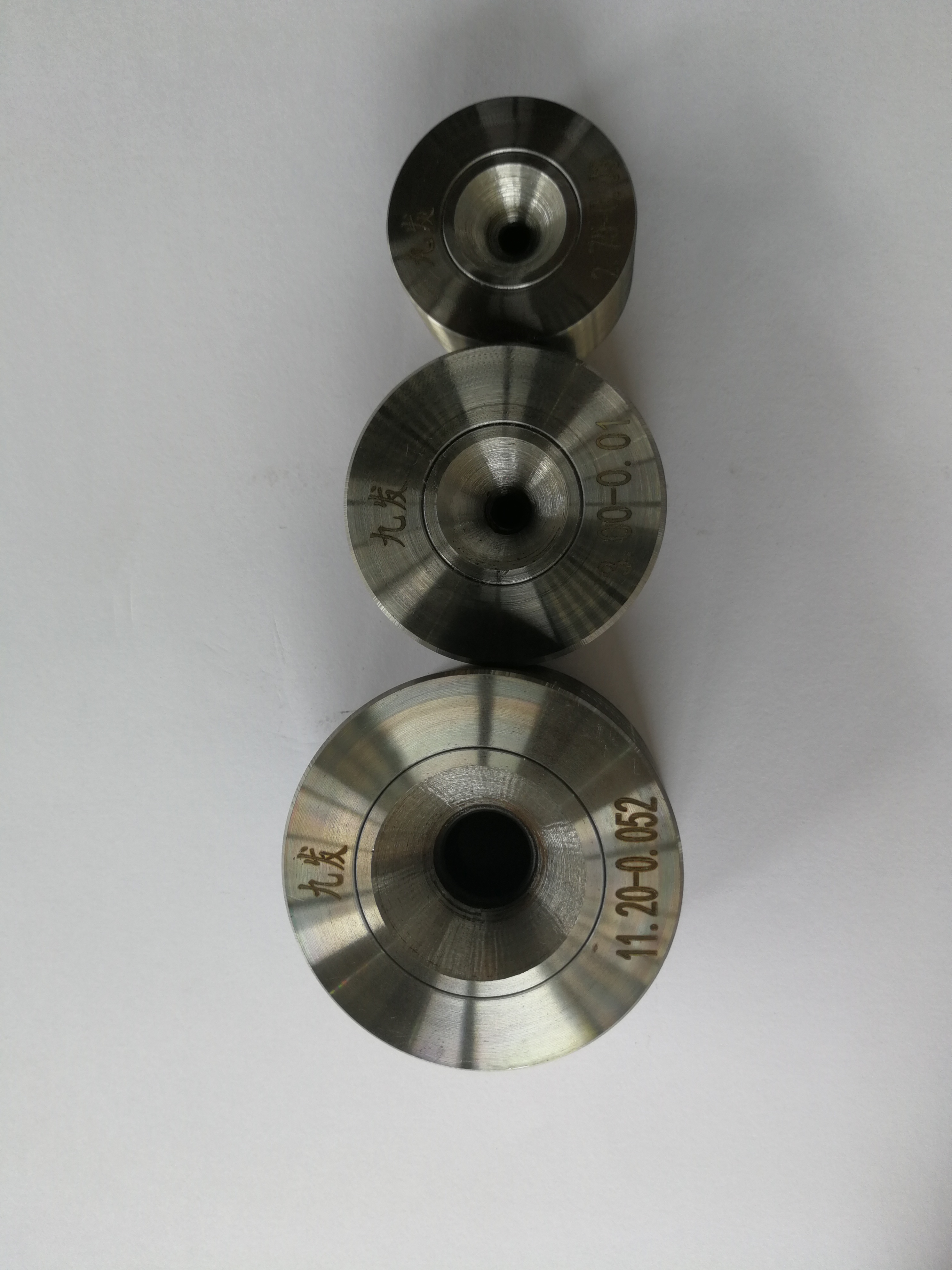 宁波硬质合金拉丝模具厂